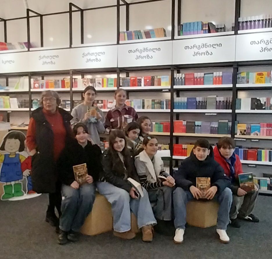 “უწიგნოდ თვალთახედვის ისარი მოკლეა”