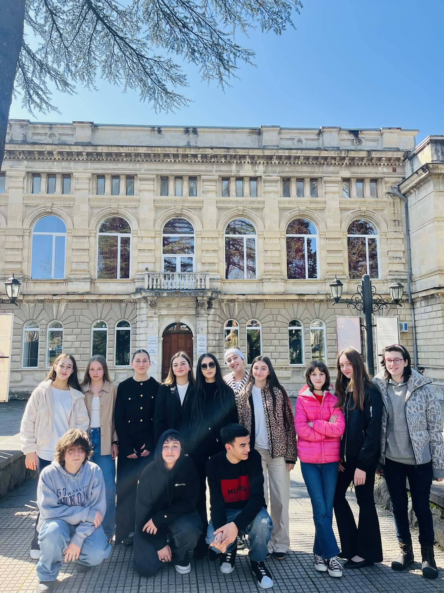 18 მარტს აკაკი წერეთლის სახელმწიფო უნივერსიტეტში სტუდენტებისა და ახლგაზრდების ინიციატივით გაიმართა პროფესორ ავთანდილ ნიკოლეიშვილის საჯარო ლექცია.