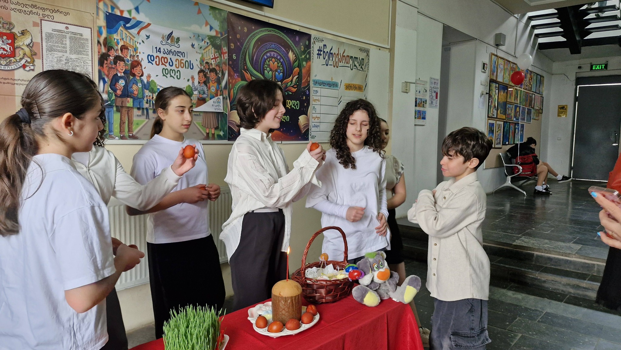 Herzliche Grüße zum Osterfest!